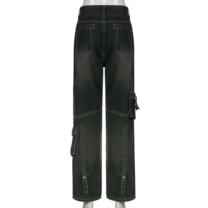 Un pantalon cargo baggy gris avec motifs de rosaces blanches - Femme. Look décontracté et stylé avec poches cargo latérales pratiques. Disponible du S au L.